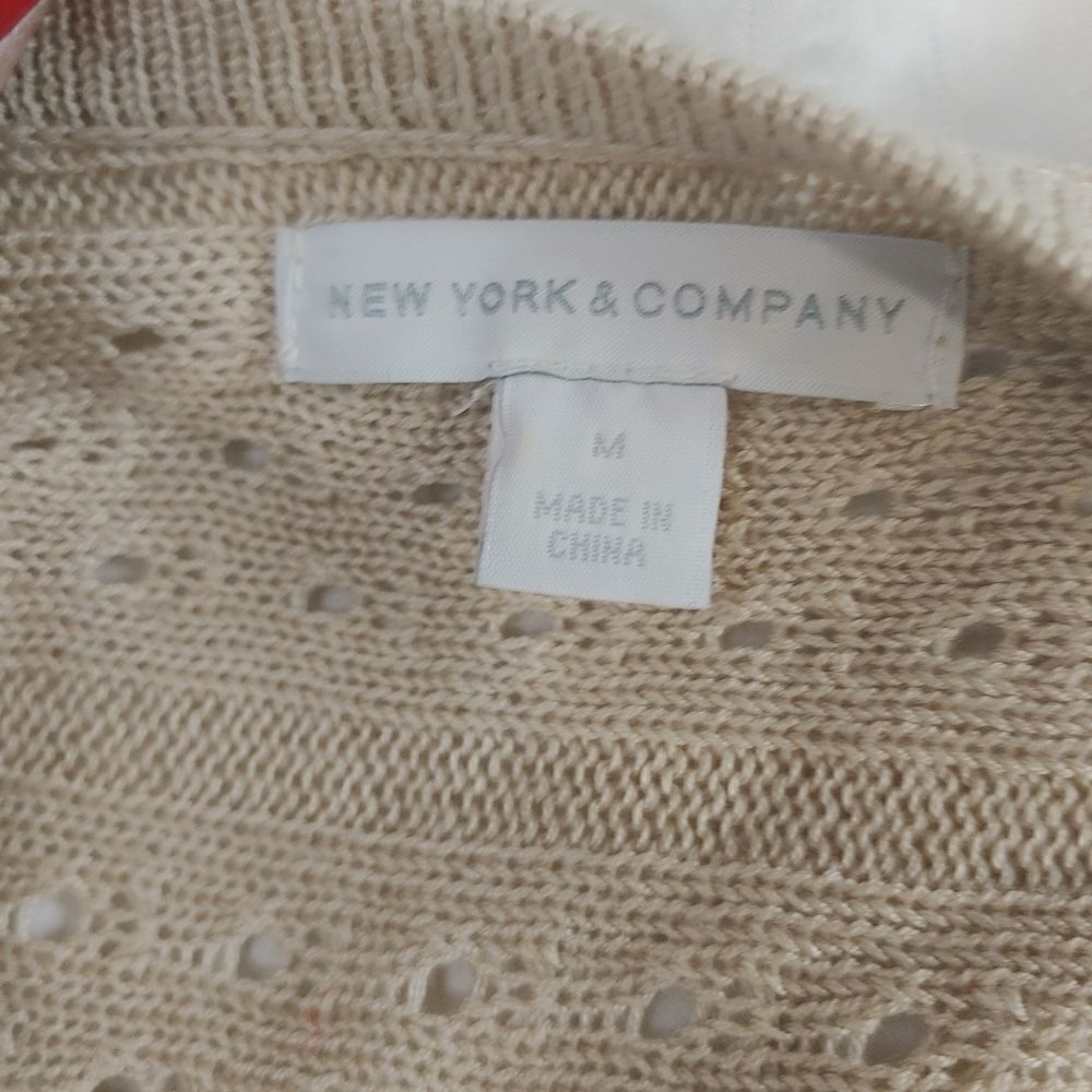 New York & Co Women's Size Medium Beige Crotcheted Eyelet Sweater - Picture 4 of 8